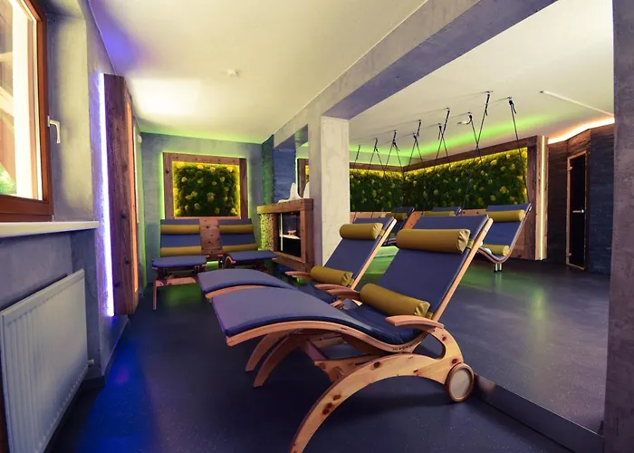 尔尼比肯霍夫酒店 2* 索尔登